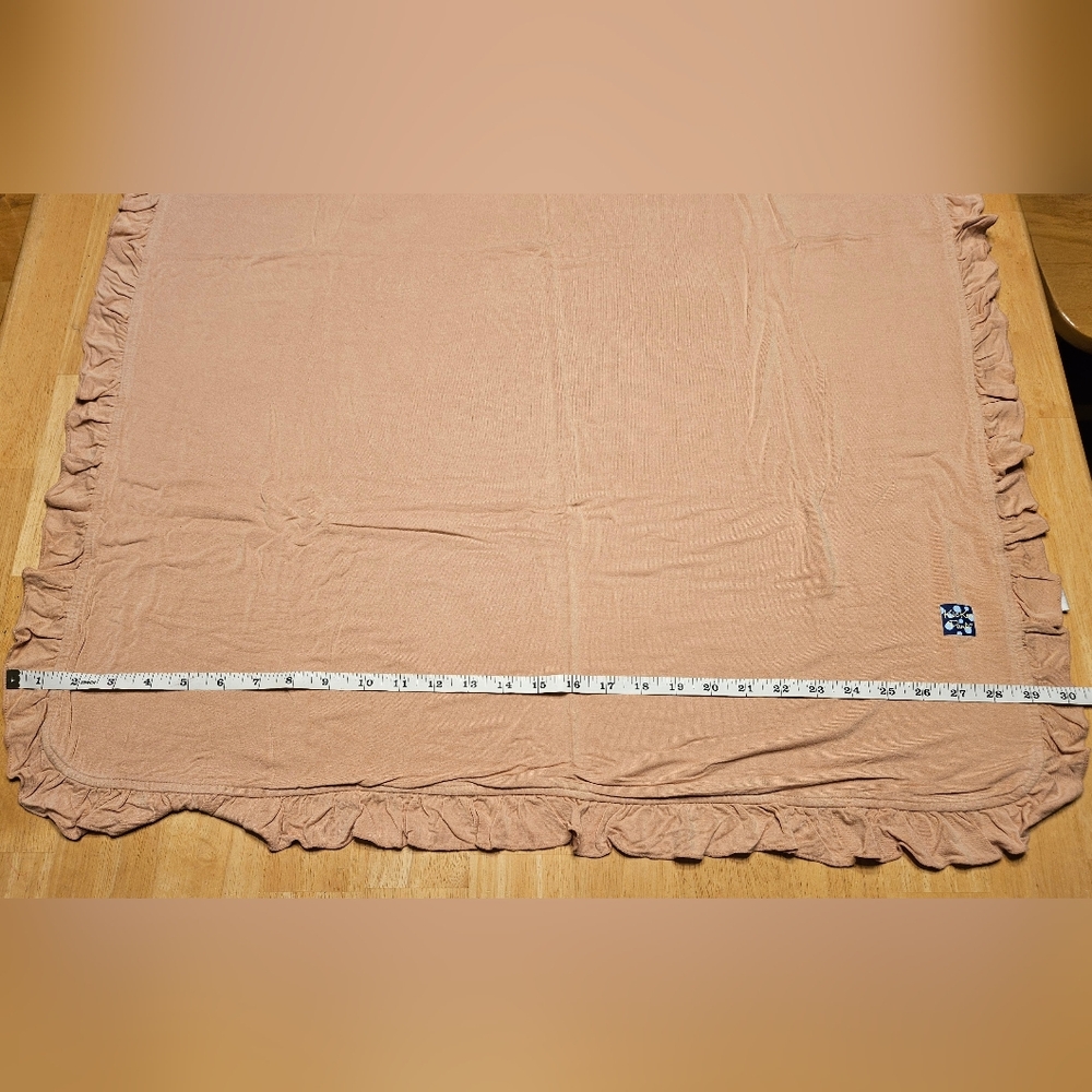 Kickee Pants Ruffled Baby Blanket, EUC - Picture 8 of 11